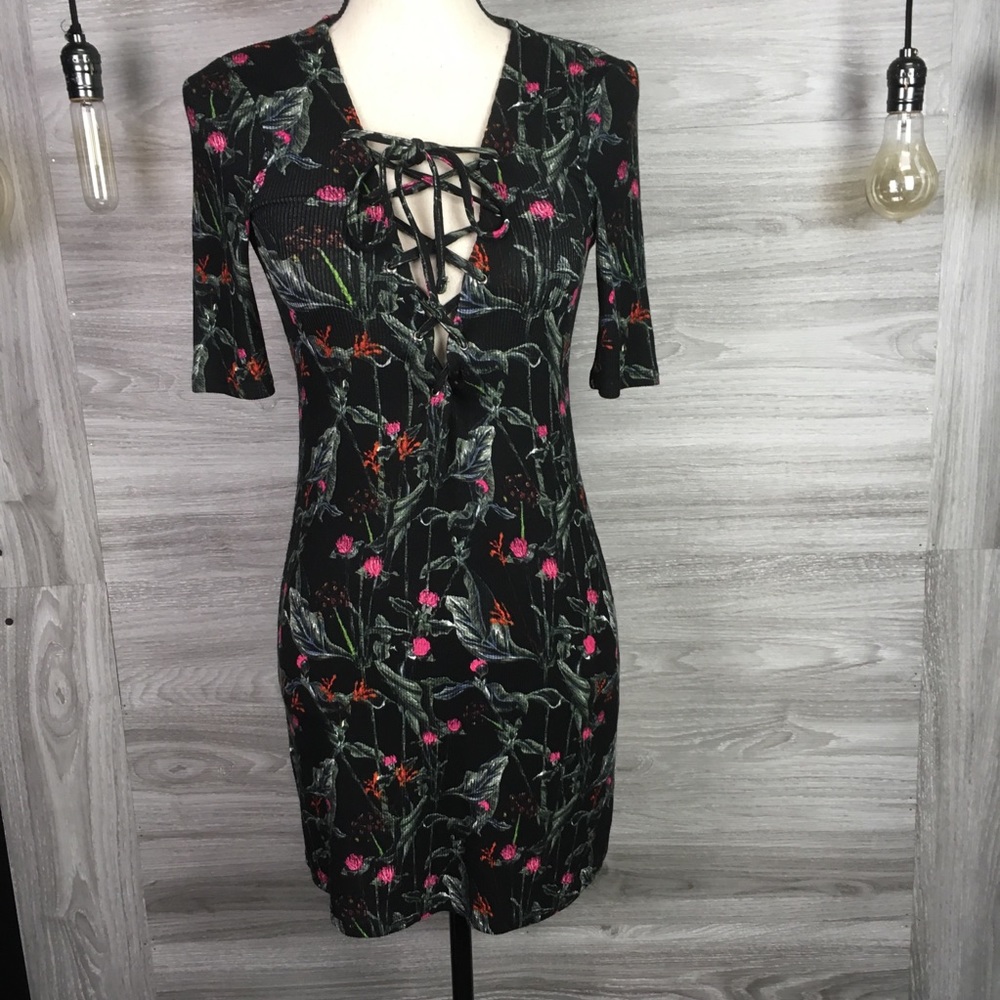 Topshop Lace Up V neck Mini Dress Size 2